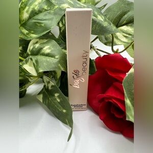 Basic Beauty Eyeshadow Primer